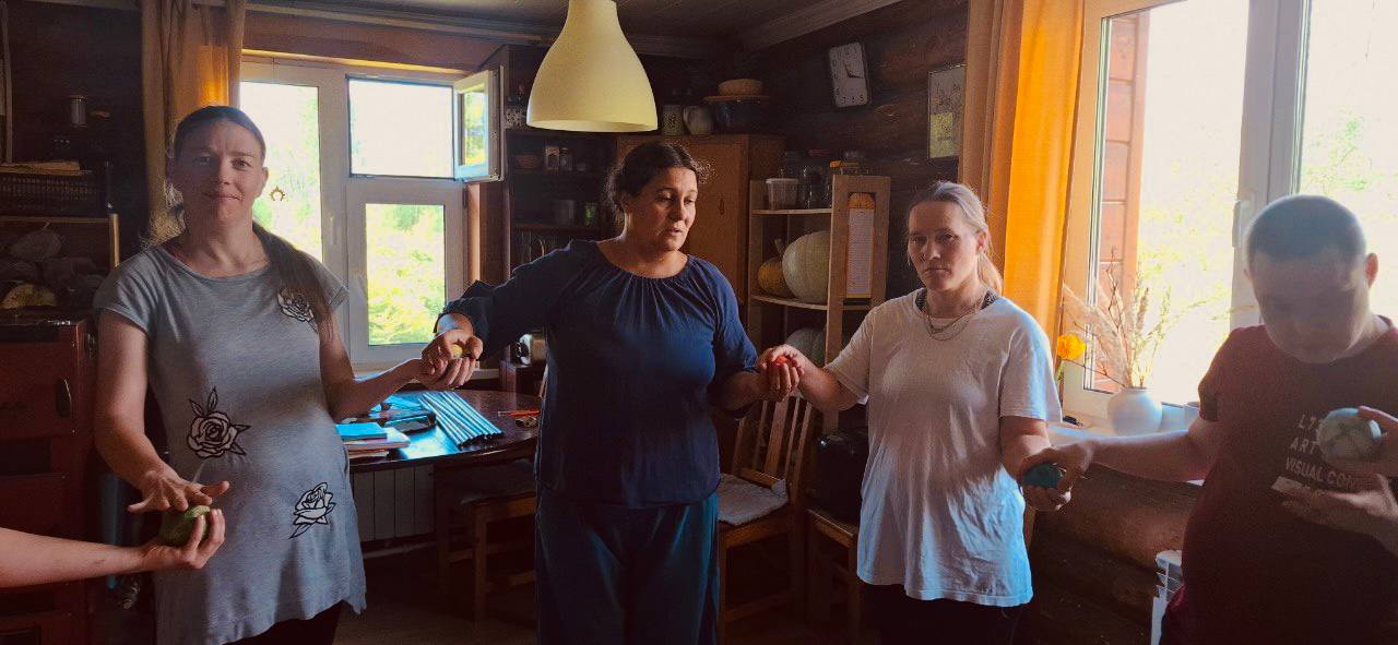 Терапевтическая эвритмия в поселении &laquo;Чистые ключи&raquo;